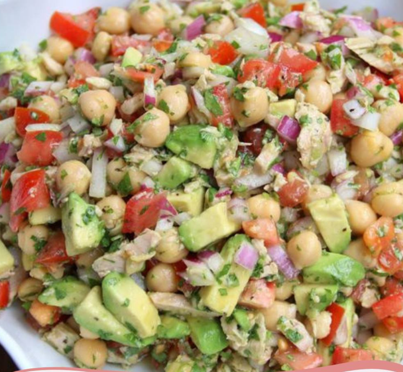 Ensalada de Garbanzos con Atún y Aguacate