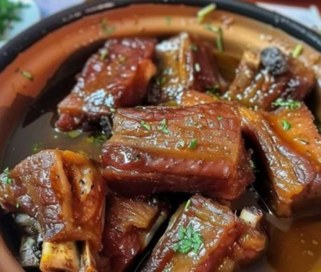 🧄 Costillas de Cerdo en Salsa de Ajo y Vino Blanco 🥂