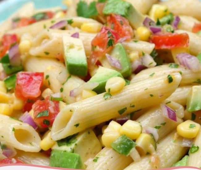 Ensalada de Pasta con Maíz, Aguacate y Tomate 🌽🥑🍅