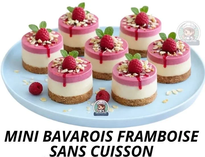Mini bavarois à la framboise sans cuisson, un dessert élégant et délicieux.