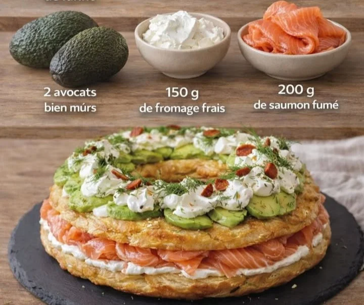Paris-Brest salé au saumon fumé, avocat et fromage frais sur une table