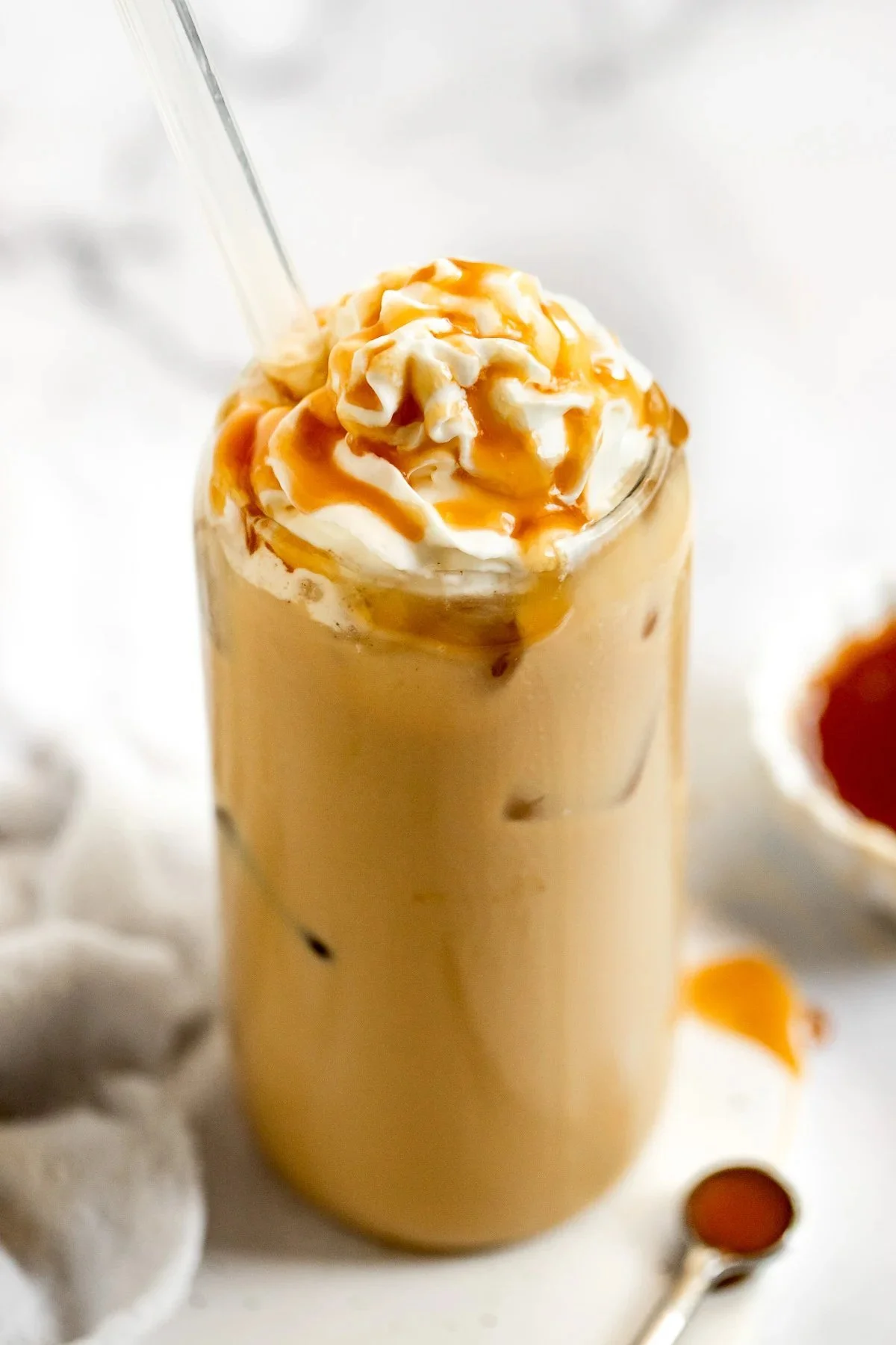Recette de Latte Glacé au Caramel prêt en 5 minutes