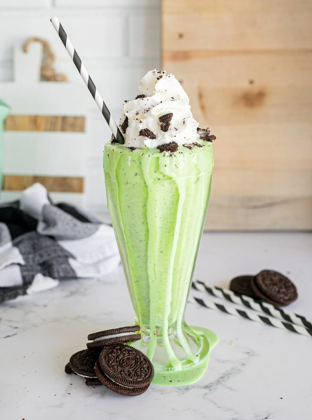Milkshake à la menthe et Oreo, crémeux et délicieux