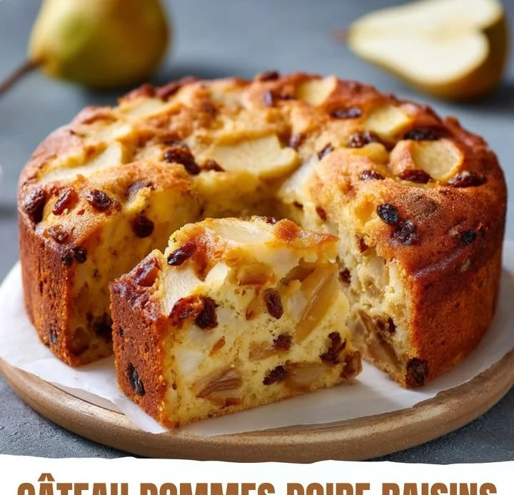 Gâteau Pommes Poire Raisins aux fruits frais et épicé